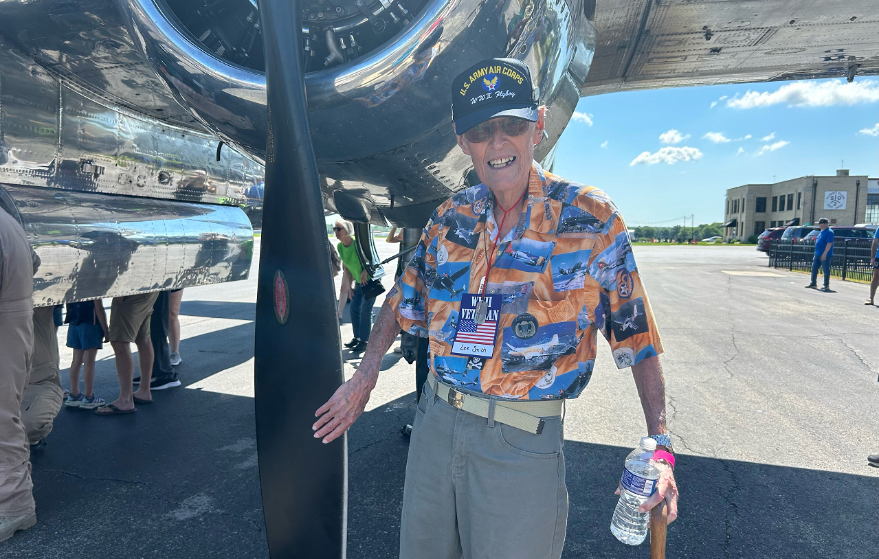 'Dreamed of this day' | WWII veterans in Louisville honored with B-25 flights on D-Day anniversary
